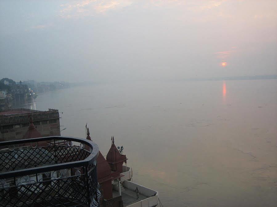 Leela Guest House Varanasi Exterior foto