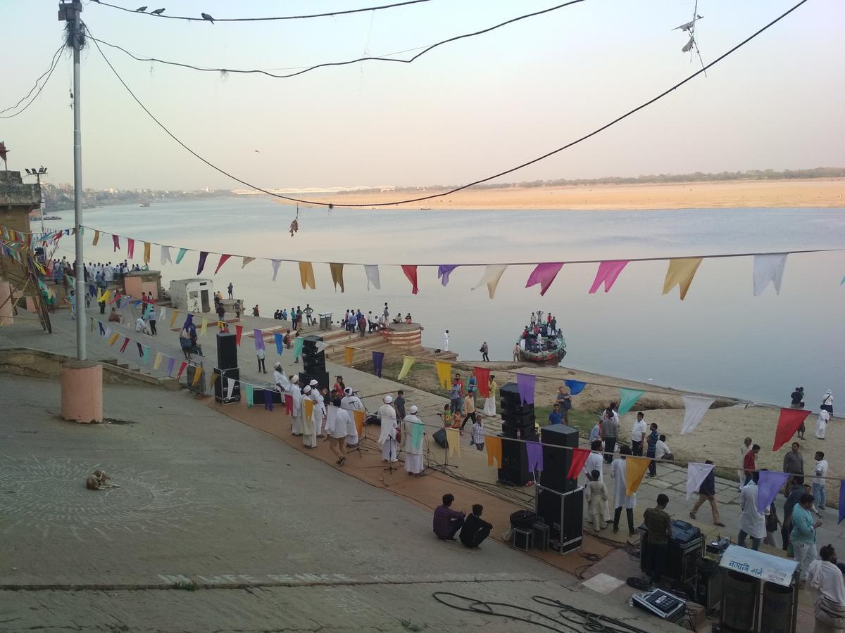 Leela Guest House Varanasi Exterior foto