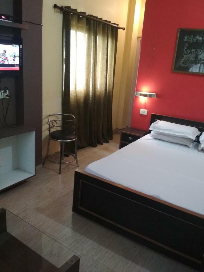 Leela Guest House Varanasi Exterior foto